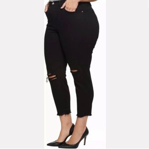 Levi’s 501 Wedgie Skinny Distressed Plus Size 24W